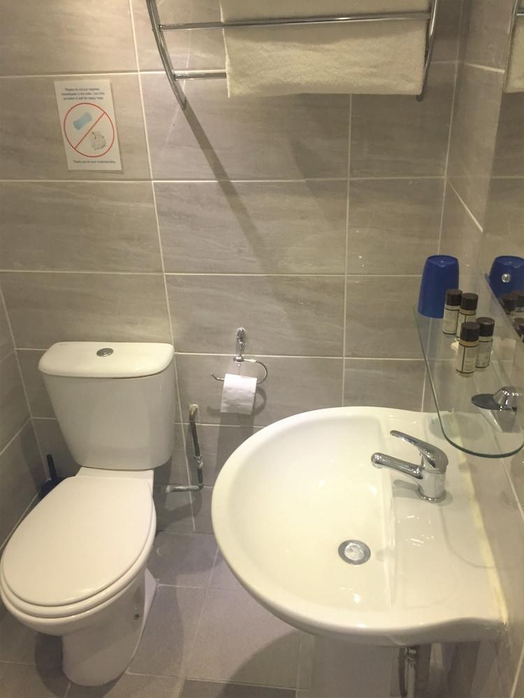 Falcon Hotel London Kültér fotó